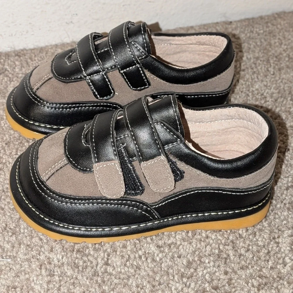 Little Mae's Boutique Toddler Squeaky Shoes Black Grey First Walkers Size 6